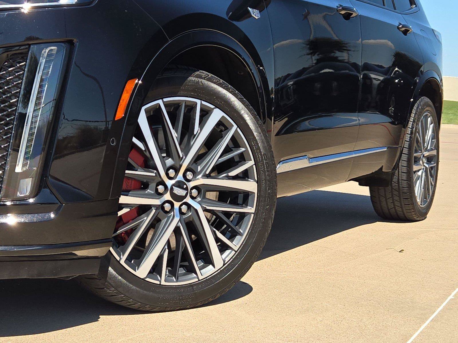 Certified 2025 Cadillac XT6 Sport w/ Technology Package AWD/4WD image 8