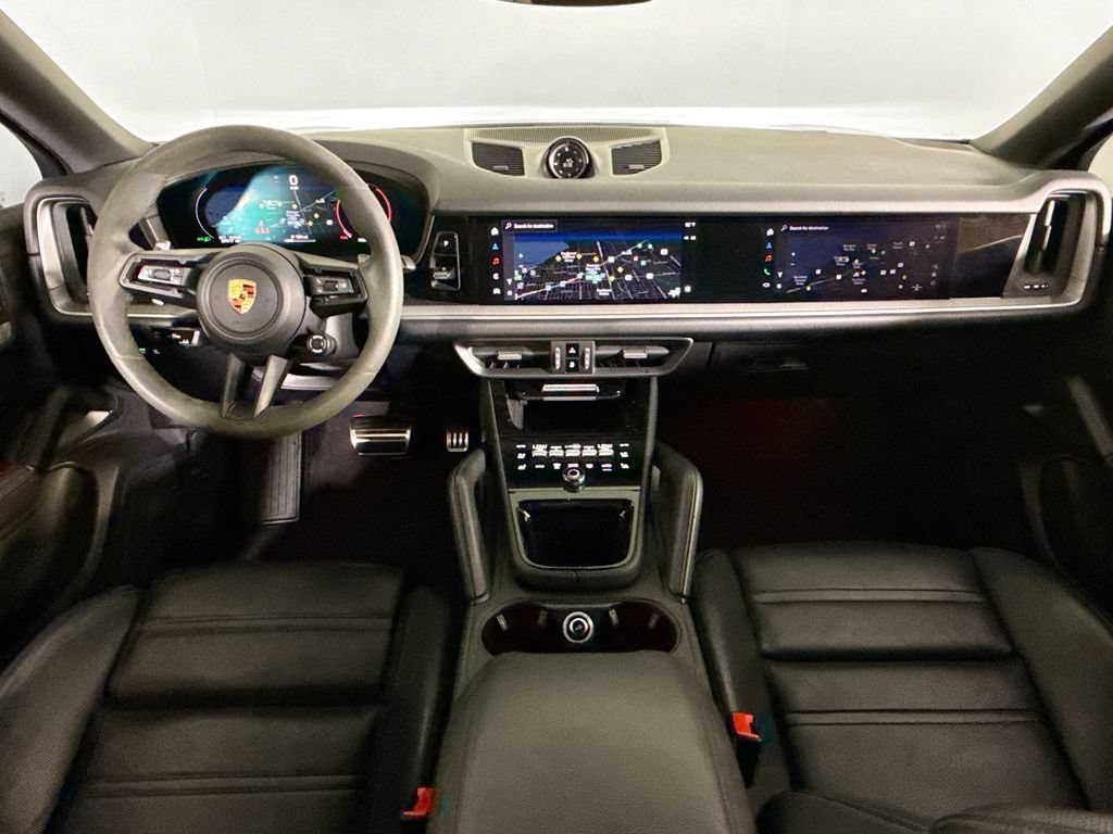 Certified 2024 Porsche Cayenne Coupe AWD/4WD image 12