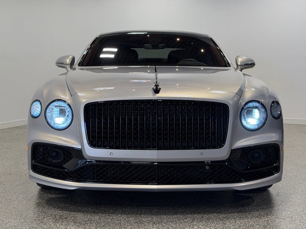 Used 2022 Bentley Flying Spur W12 AWD/4WD image 11