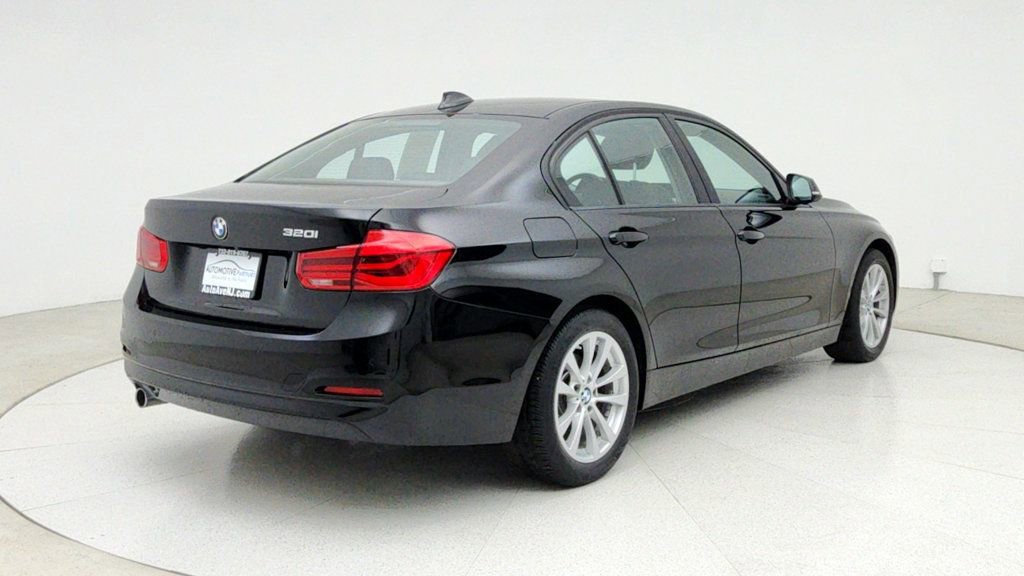 Used 2016 BMW 320i 4dr Sdn 320i with Driving Assi image 5