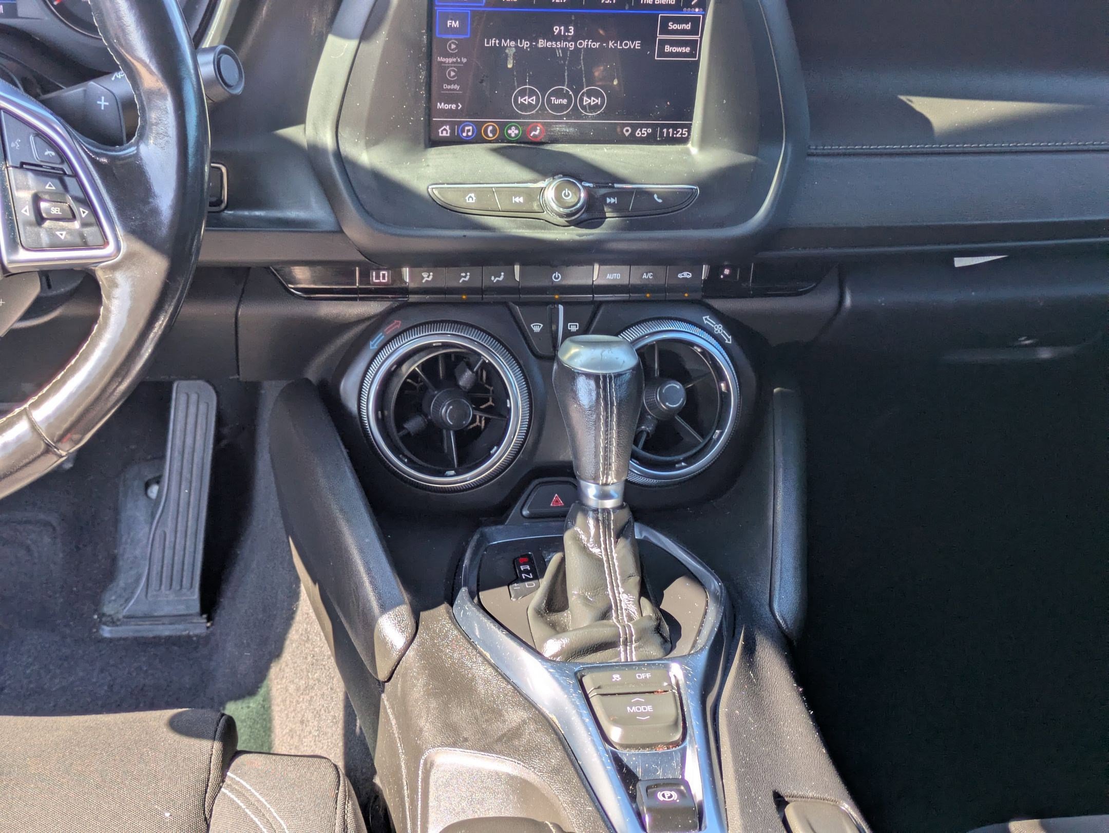 Used 2021 Chevrolet Camaro LT image 17