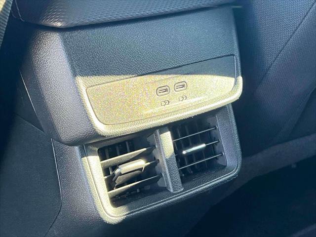 Used 2026 Chevrolet Equinox LT image 14