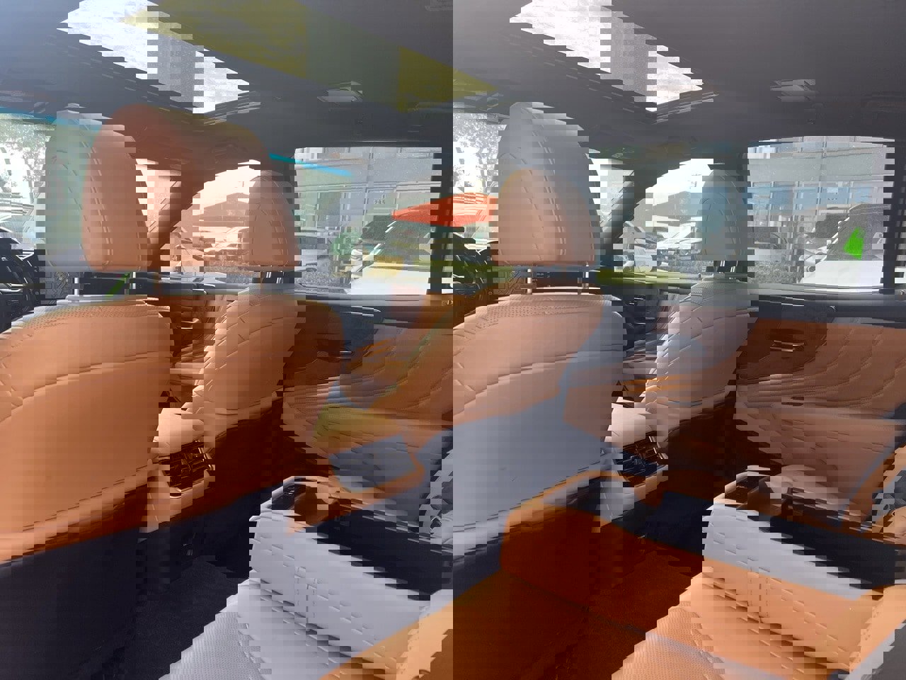 Used 2021 Lexus LS 500 w/ Accessory Package (Z2) image 14