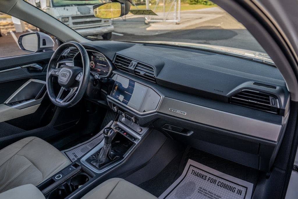 Used 2019 Audi Q3 2.0T Premium Plus AWD/4WD image 23