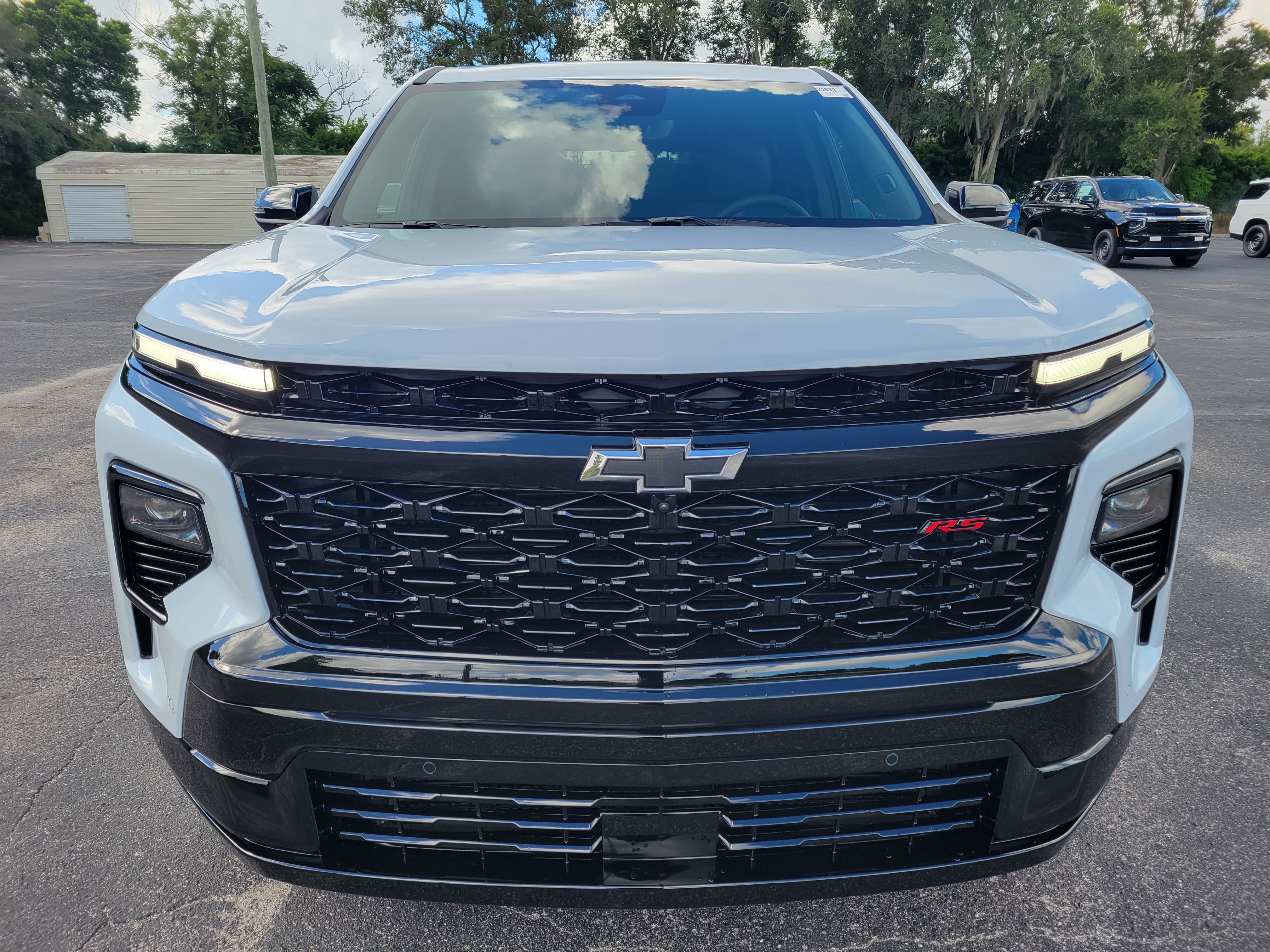 New 2027 Chevrolet Traverse RS w/ LPO, Floor Liner Package FWD image 2