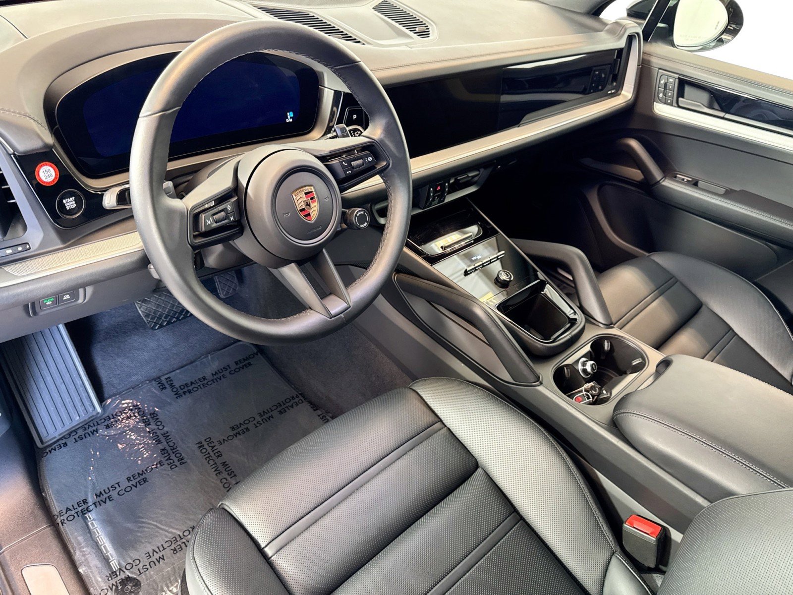 Certified 2025 Porsche Cayenne image 4