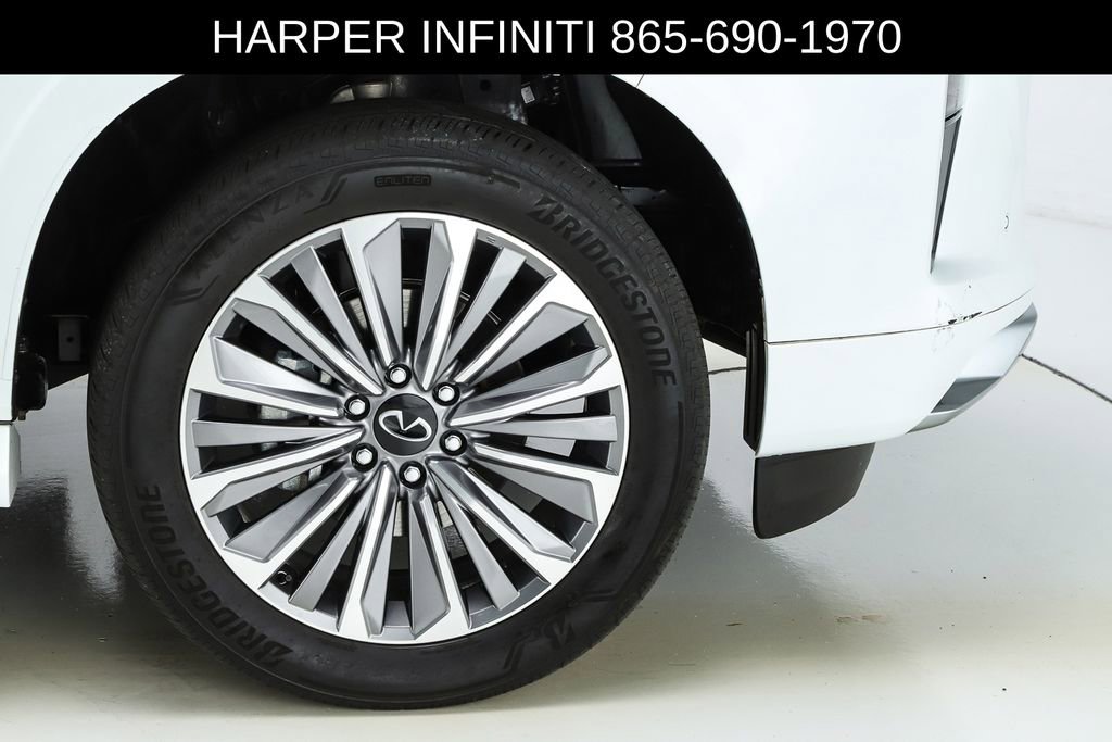 Used 2025 INFINITI QX80 Sensory AWD/4WD image 15