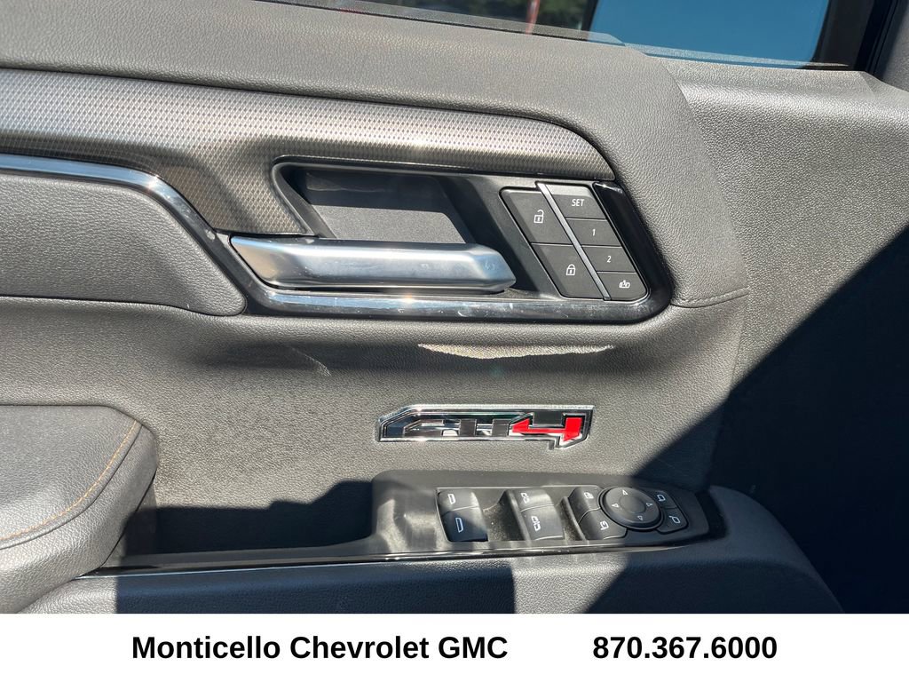 Used 2025 GMC Sierra 1500 AT4 w/ AT4 Premium Package image 11