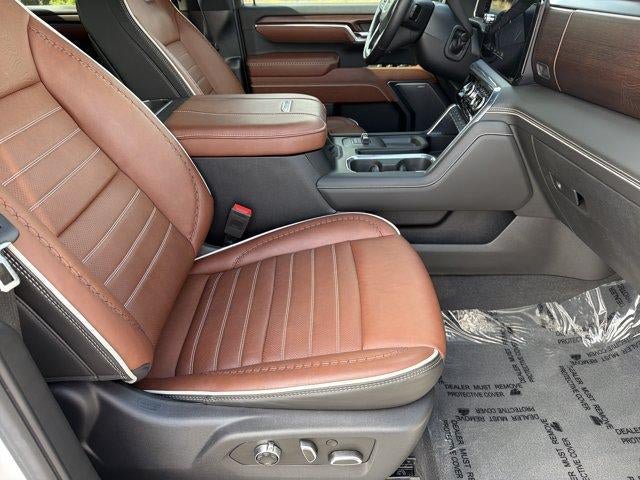 Used 2024 GMC Sierra 2500 Denali Ultimate AWD/4WD image 14