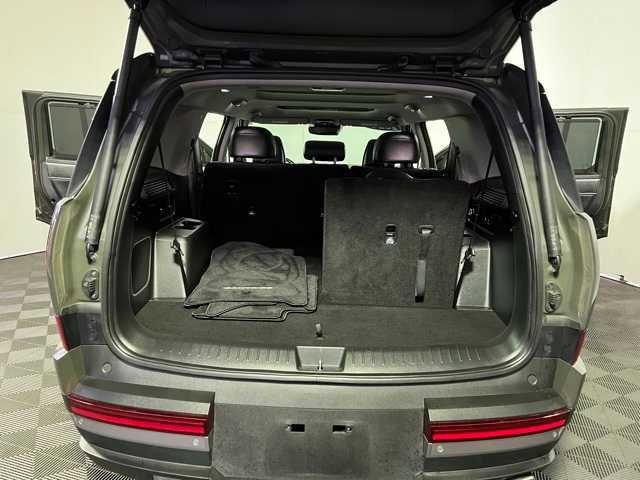 Used 2024 Hyundai Santa Fe Limited image 26