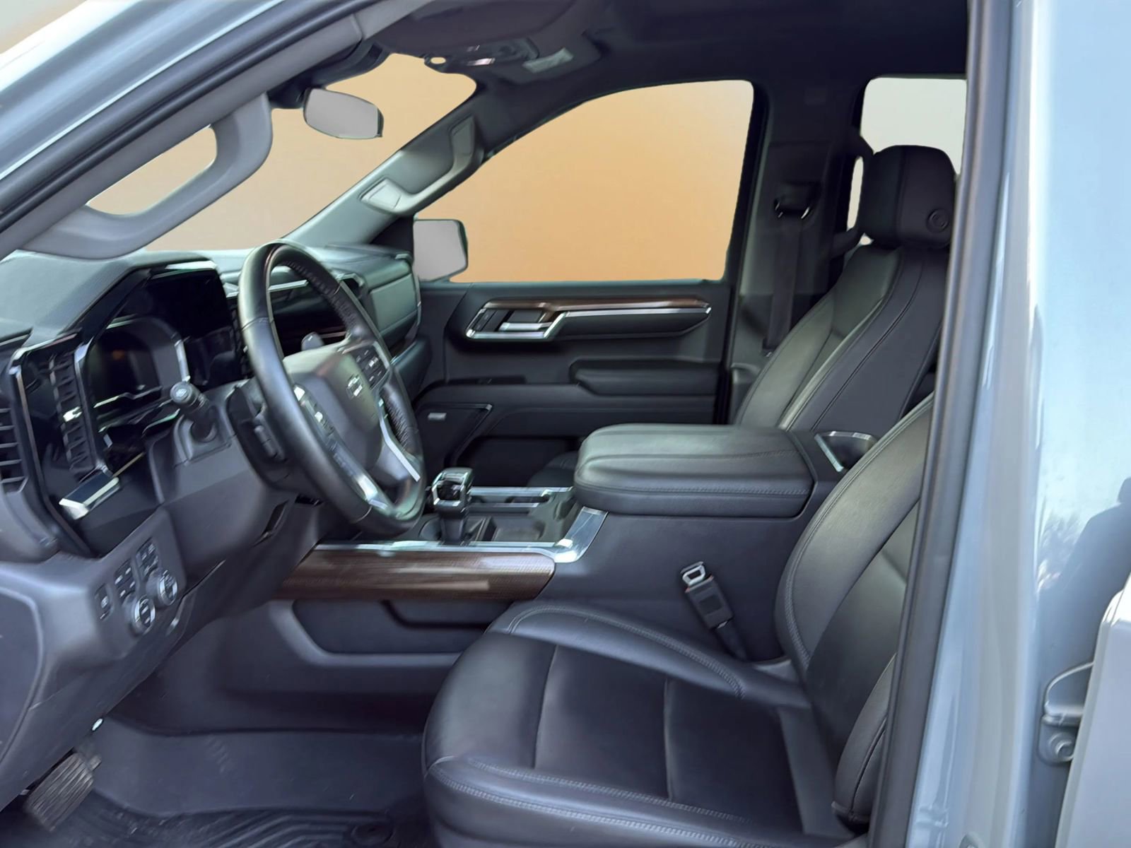 Used 2024 Chevrolet Silverado 1500 LT Trail Boss w/ LT Trail Boss Premium Package image 17