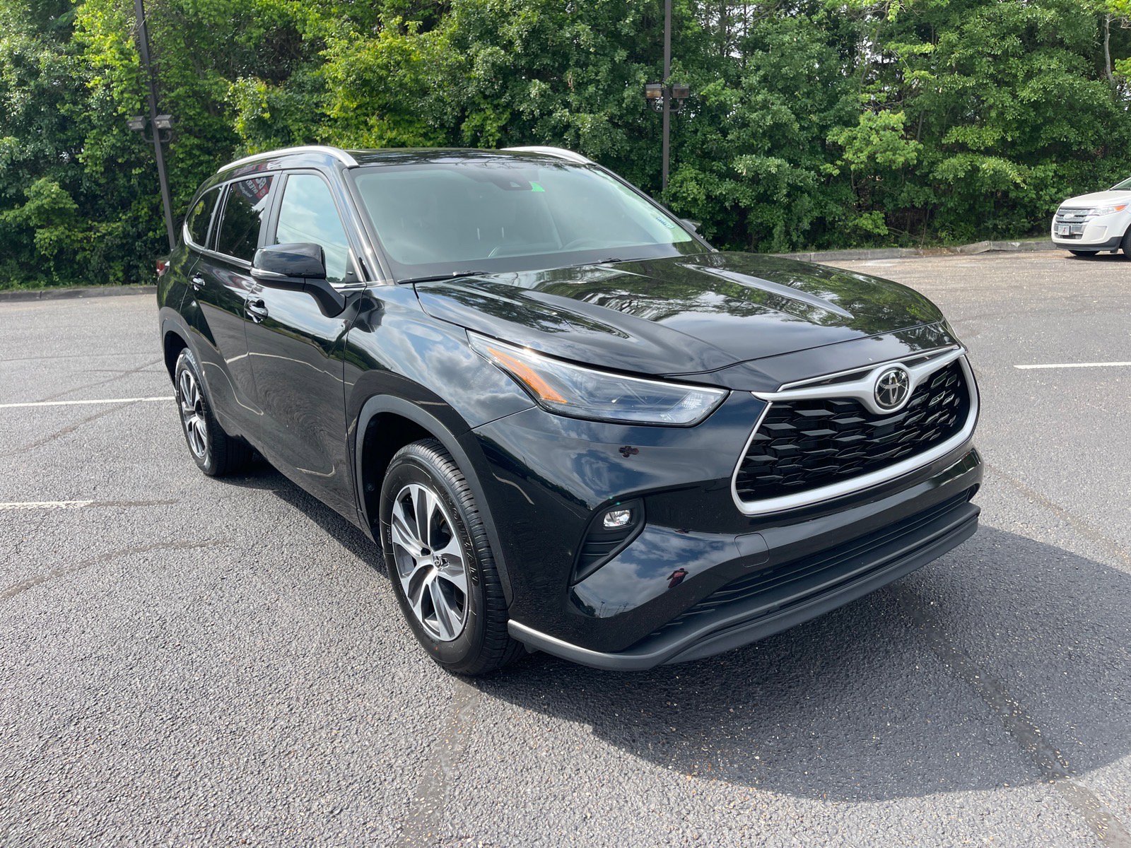 Used 2024 Toyota Highlander XLE