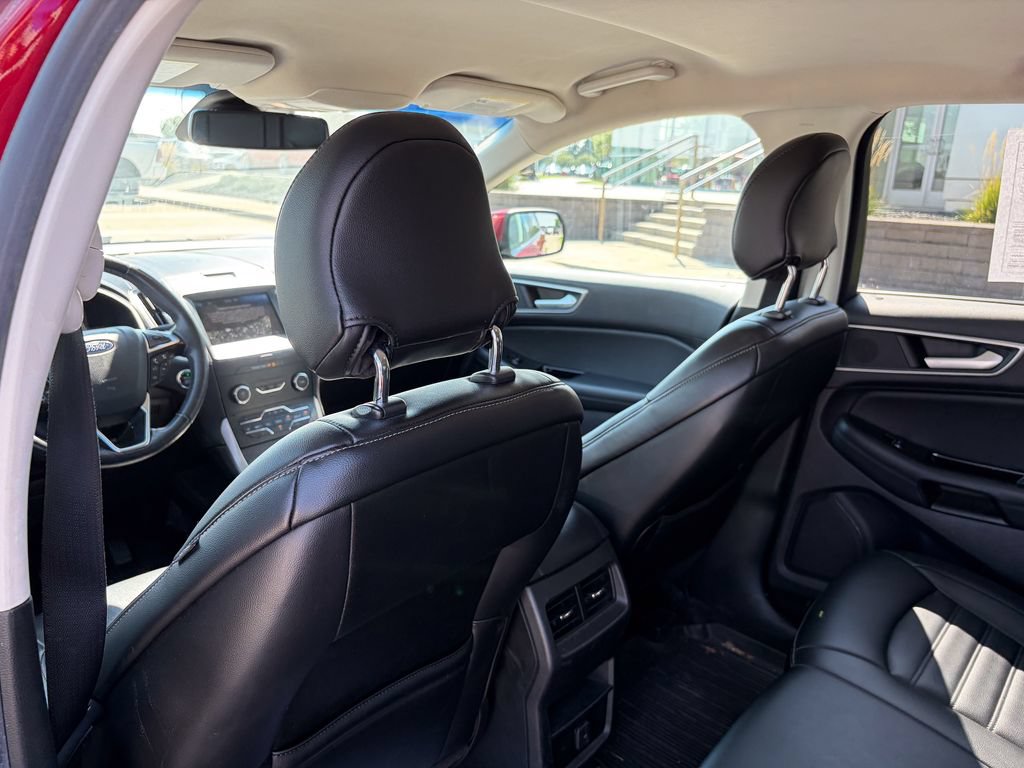 Used 2019 Ford Edge SEL w/ Equipment Group 201A AWD/4WD image 10