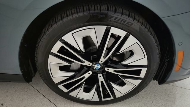 Used 2026 BMW i5 eDrive40 AWD/4WD image 94