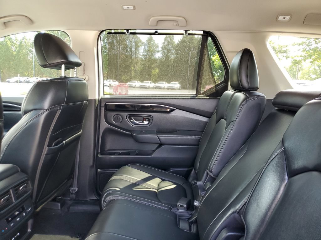 Certified 2025 Honda Pilot EX-L image 12