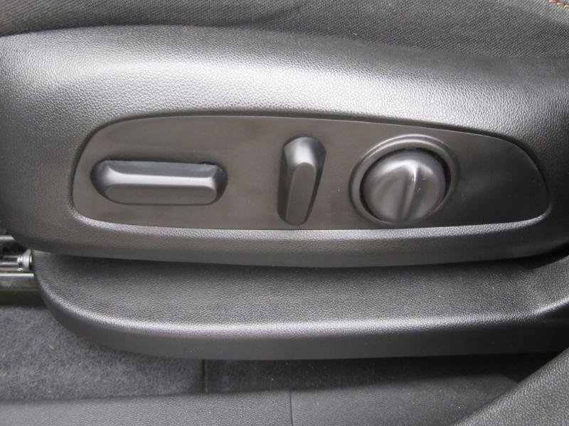 Used 2021 GMC Terrain SLE w/ Driver Convenience Package FWD image 25