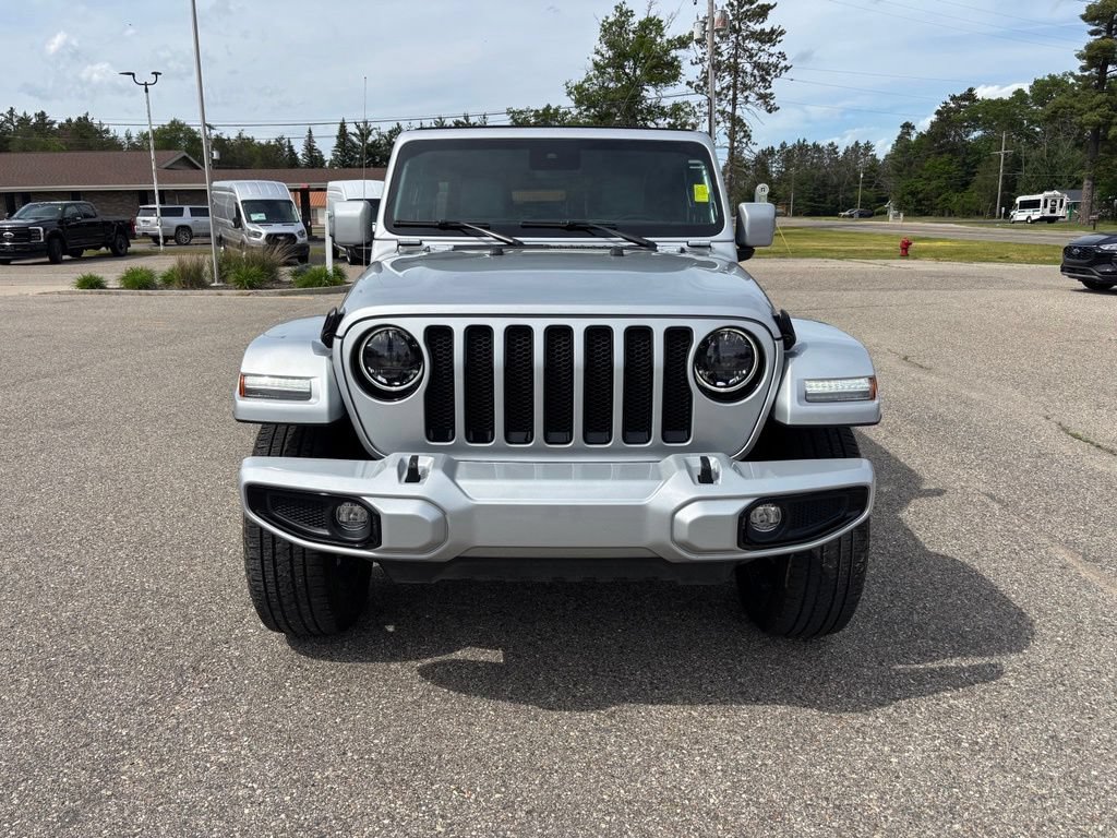 Used 2023 Jeep Wrangler Unlimited Sahara AWD/4WD image 8