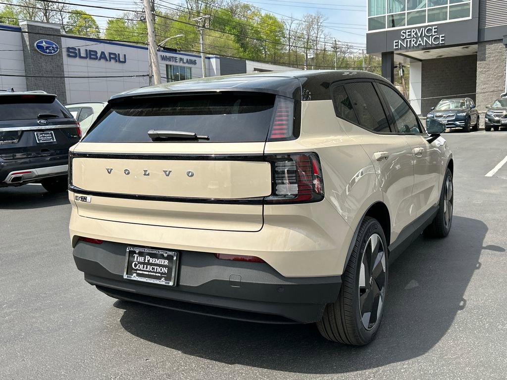 New 2026 Volvo EX30 Plus w/ Protection Package Premier image 2
