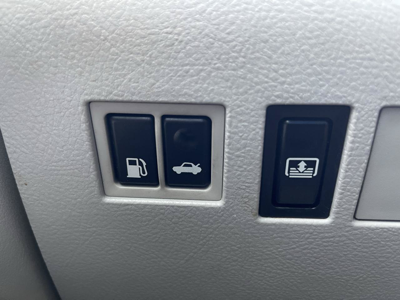 Used 2008 Toyota Avalon XLS FWD image 41