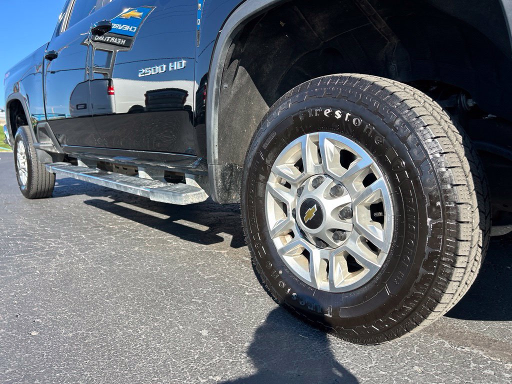 Used 2026 Chevrolet Silverado 2500 LT AWD/4WD image 11