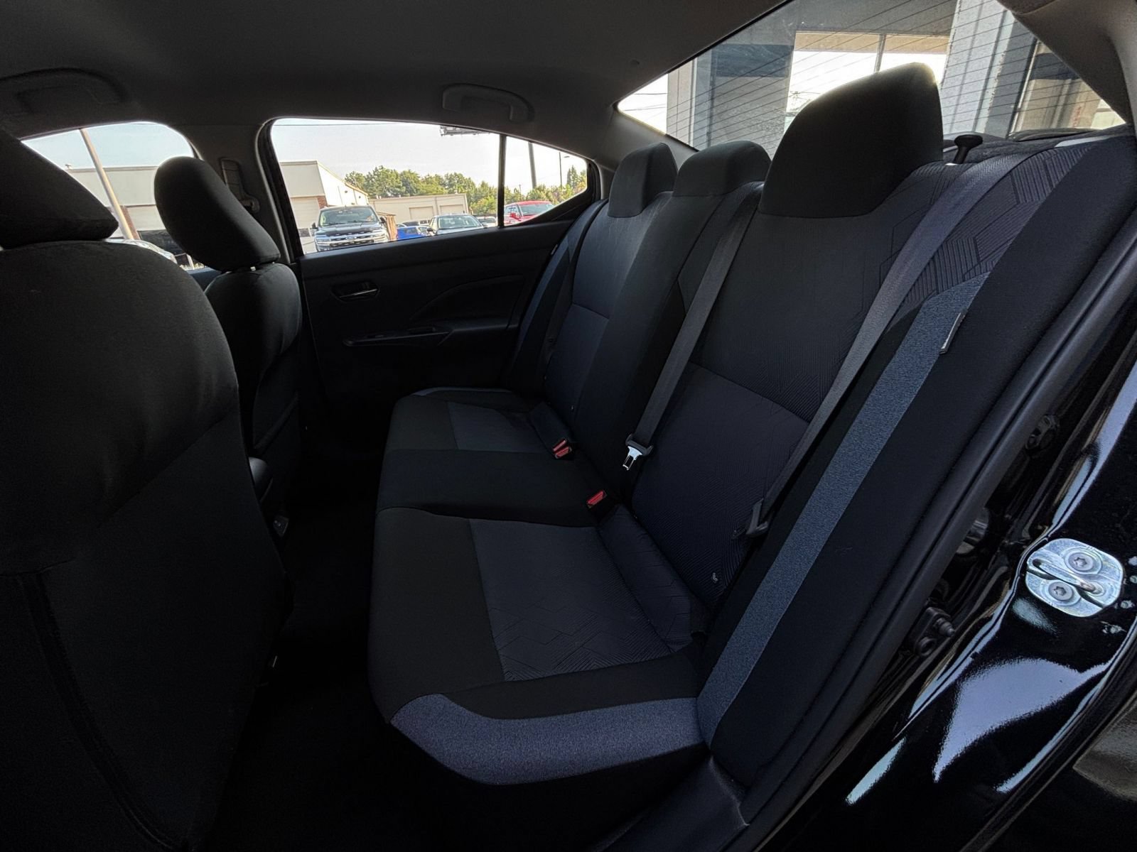 Used 2025 Nissan Versa SV FWD image 25