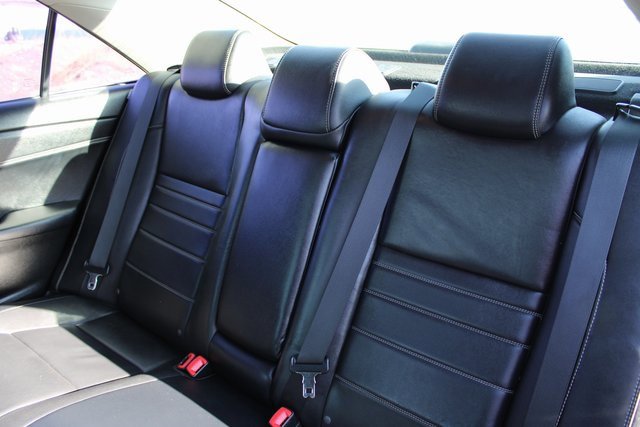 Used 2016 Toyota Camry XLE image 16