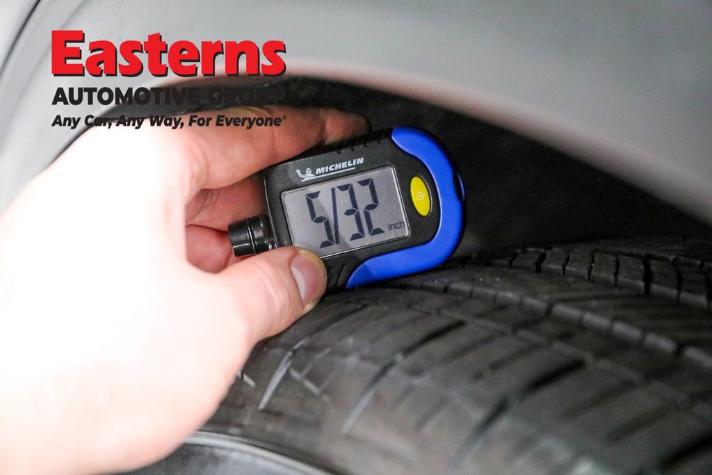 Used 2021 Ford Escape SE image 25