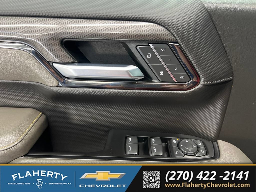 Used 2022 Chevrolet Silverado 1500 ZR2 w/ Technology Package AWD/4WD image 22