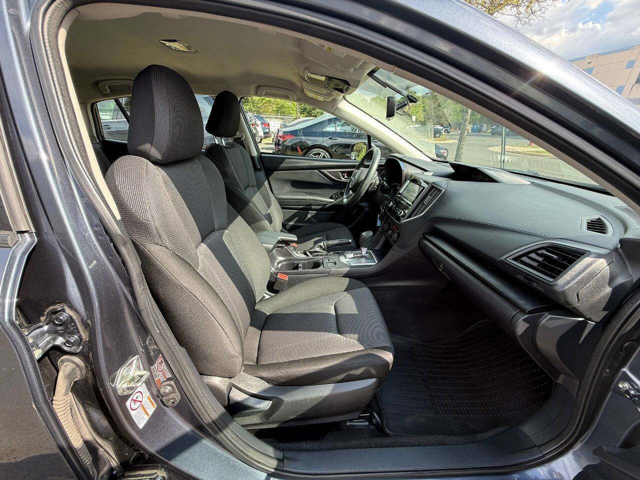Used 2017 Subaru Impreza 2.0i Premium image 33