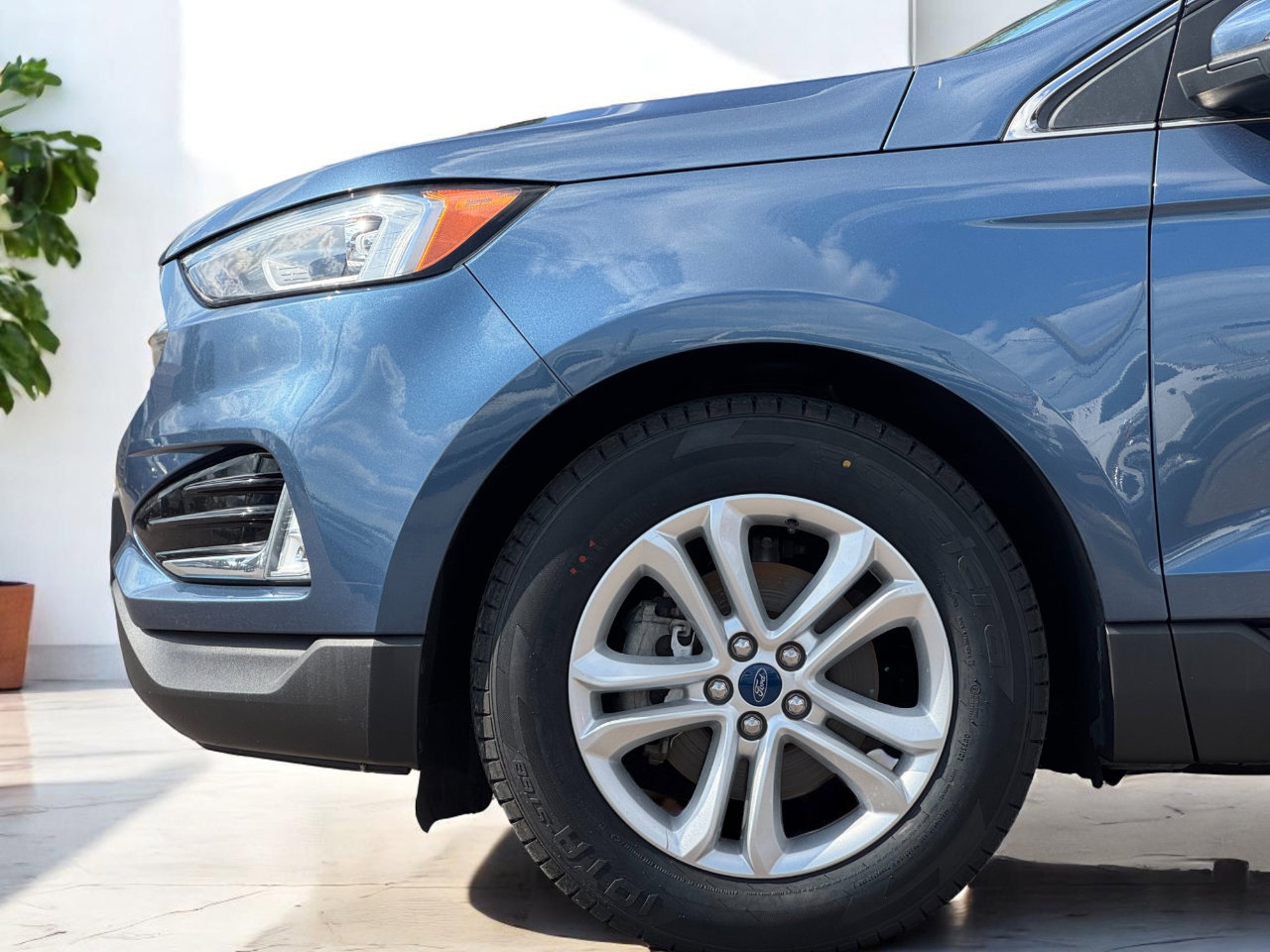 Used 2019 Ford Edge SEL w/ Equipment Group 201A image 11