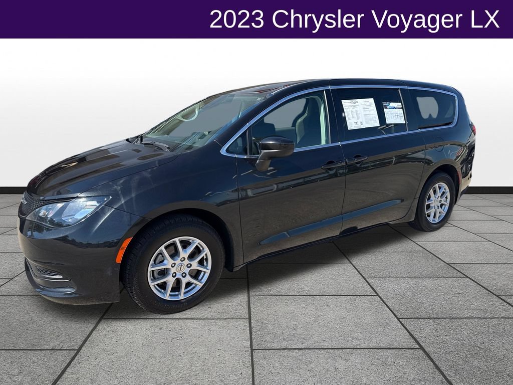 Used 2023 Chrysler Voyager LX FWD image 1