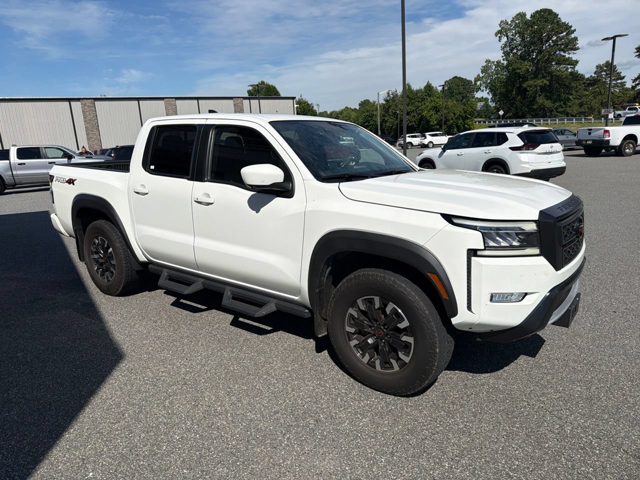 Used 2022 Nissan Frontier PRO-4X AWD/4WD image 10