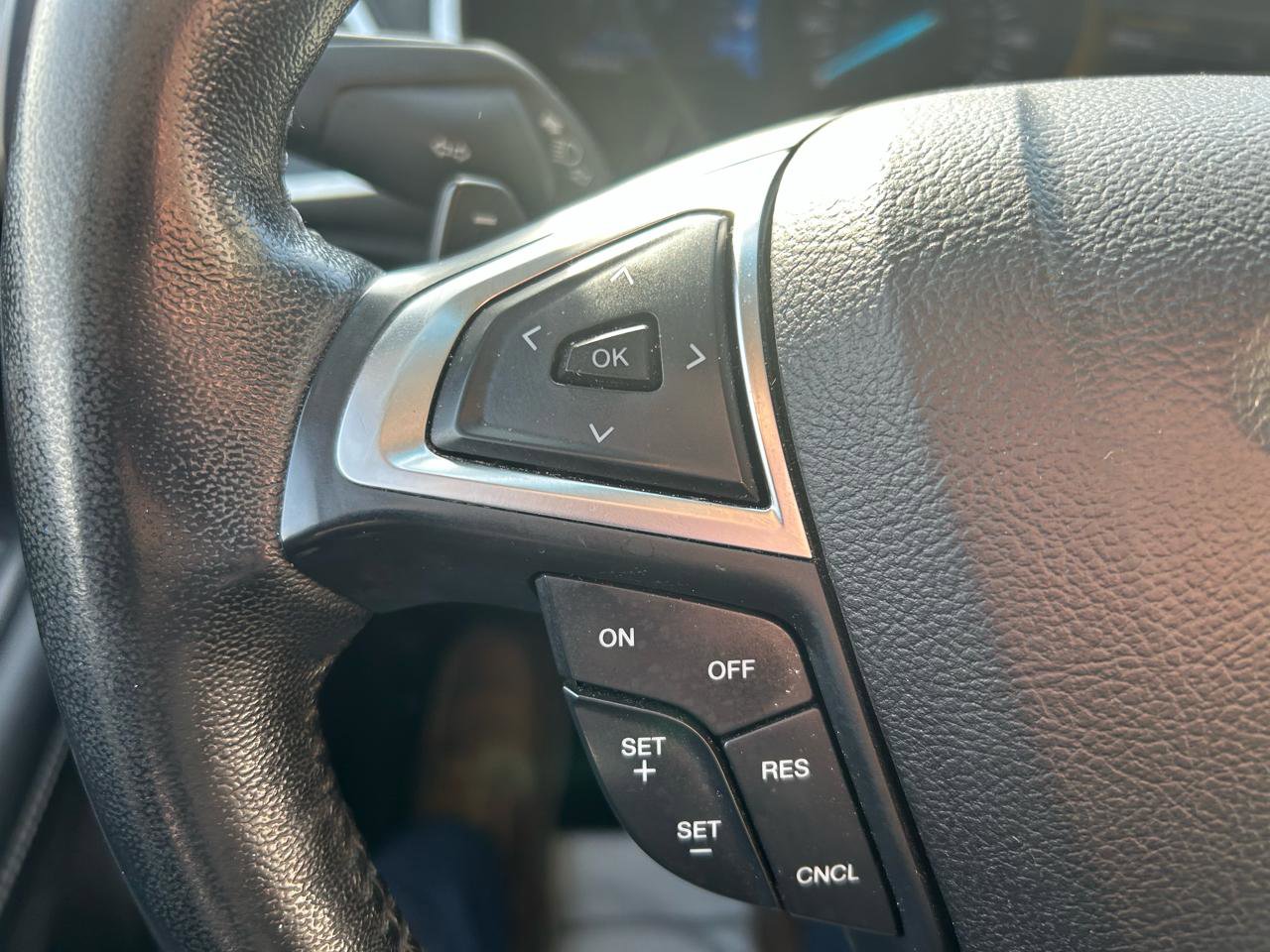 Used 2017 Ford Edge Titanium image 18