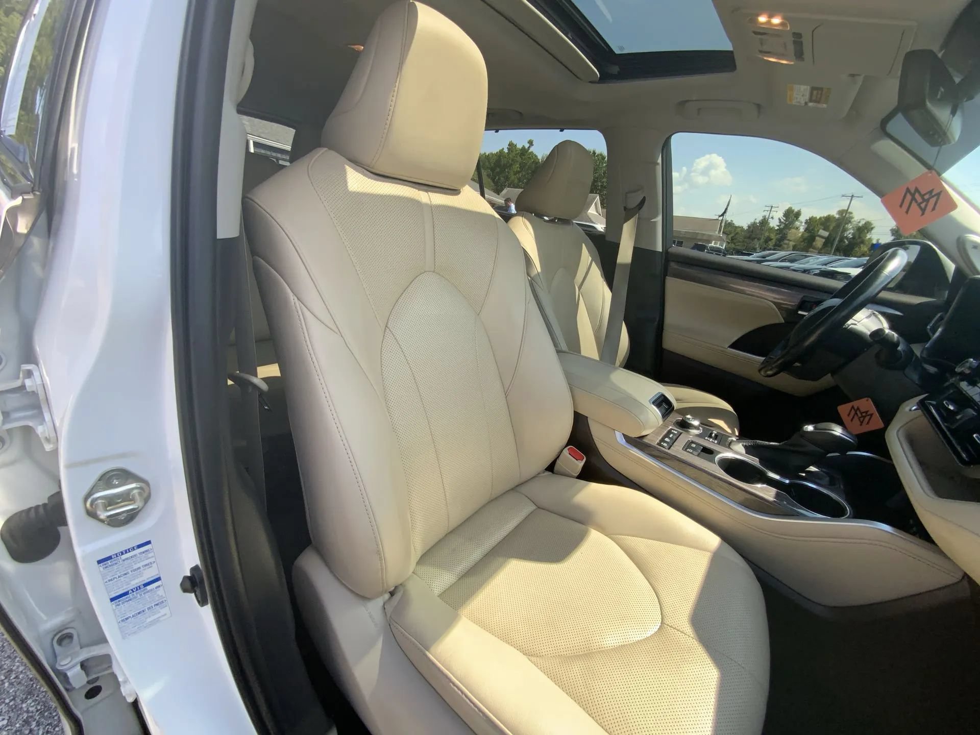 Used 2020 Toyota Highlander Limited AWD/4WD image 27