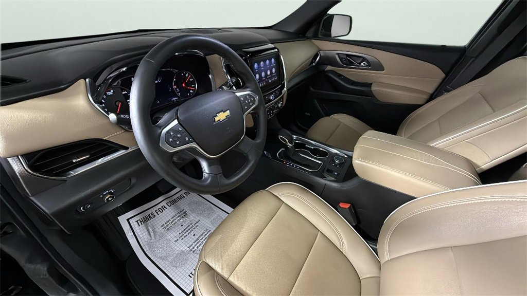 Used 2023 Chevrolet Traverse Premier image 18