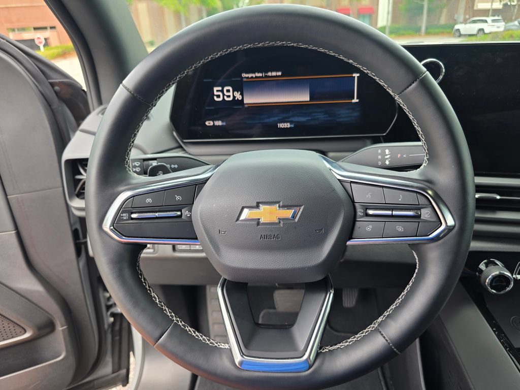 Used 2026 Chevrolet Silverado EV LT AWD/4WD image 21