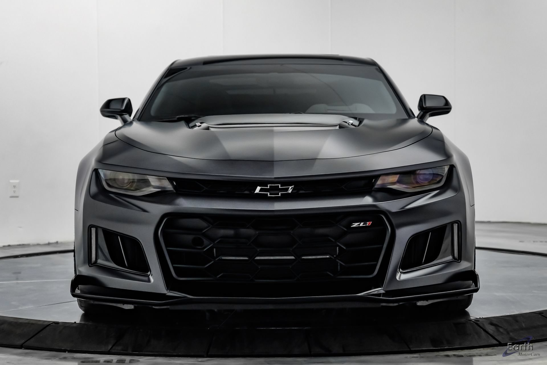Used 2024 Chevrolet Camaro ZL1 RWD image 27