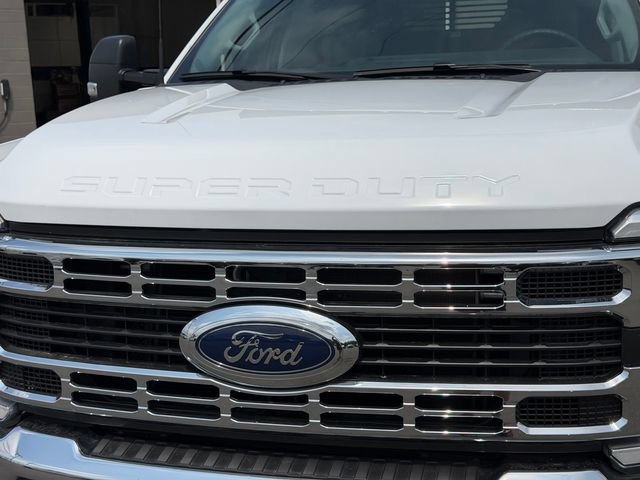 New 2026 Ford F550 4x4 Regular Cab Super Duty image 5