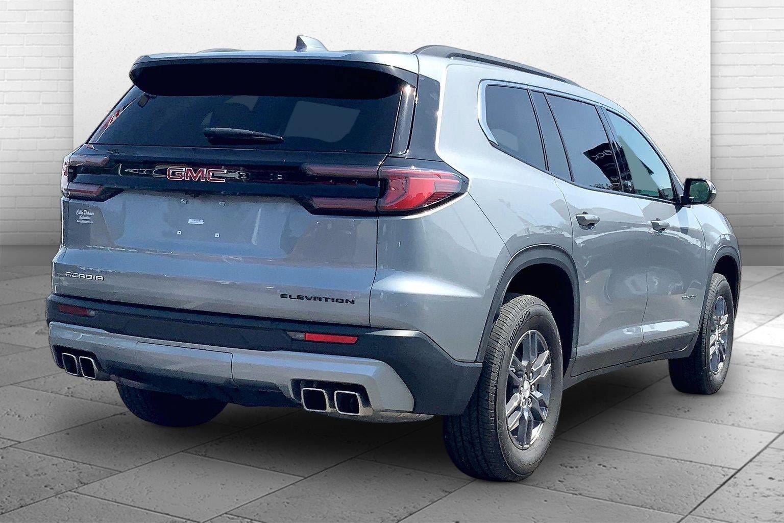 Used 2025 GMC Acadia Elevation FWD image 12