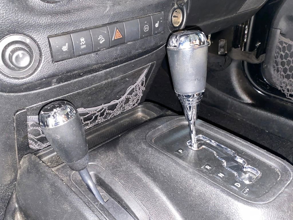 Used 2012 Jeep Wrangler Unlimited Sahara w/ Connectivity Group image 19