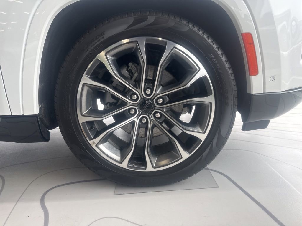 New 2025 Jeep Grand Wagoneer Series III w/ HD Trailer Tow Package image 51