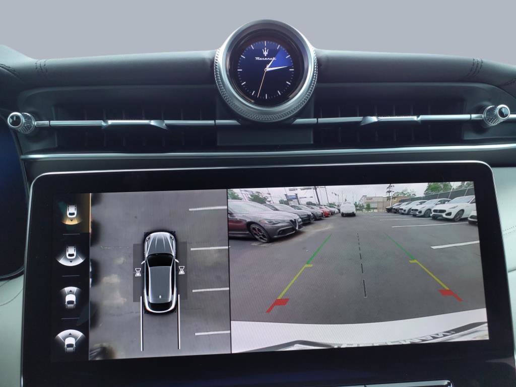 New 2024 Maserati Grecale GT image 5
