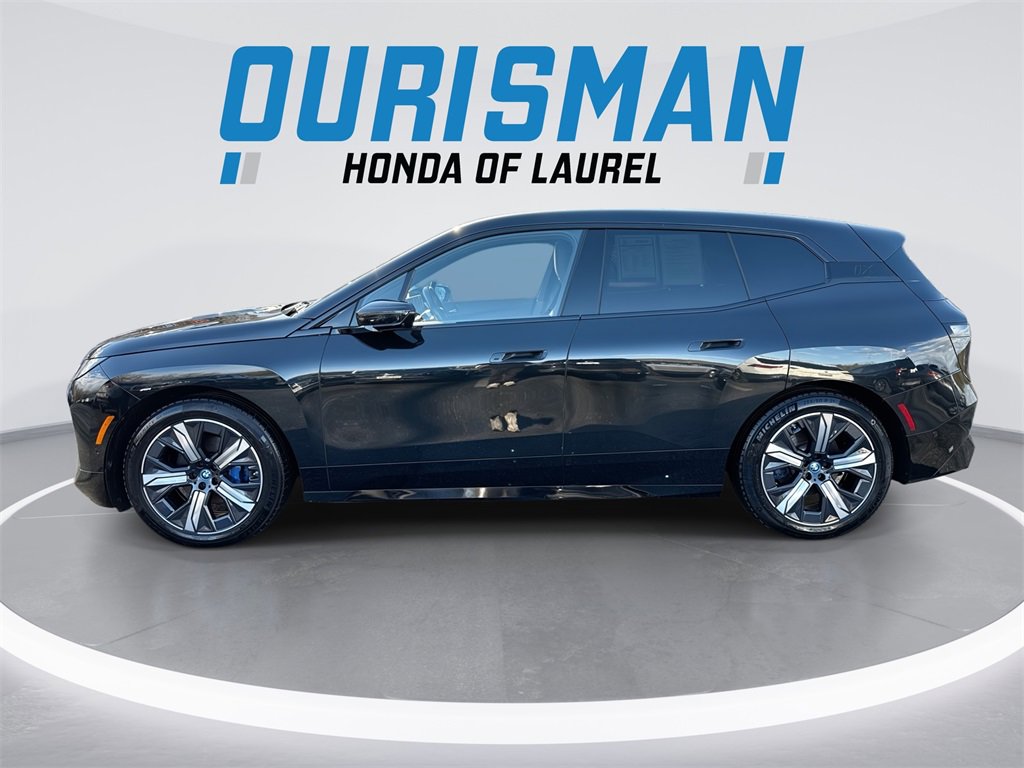 Used 2023 BMW iX xDrive50 w/ Ultimate Package 2 image 5