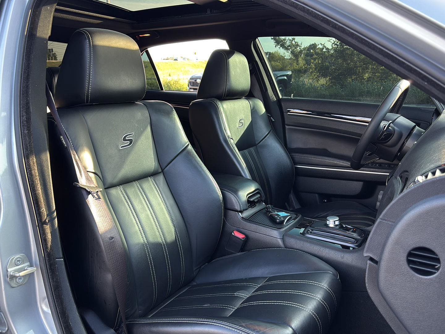 Used 2023 Chrysler 300 S RWD image 70