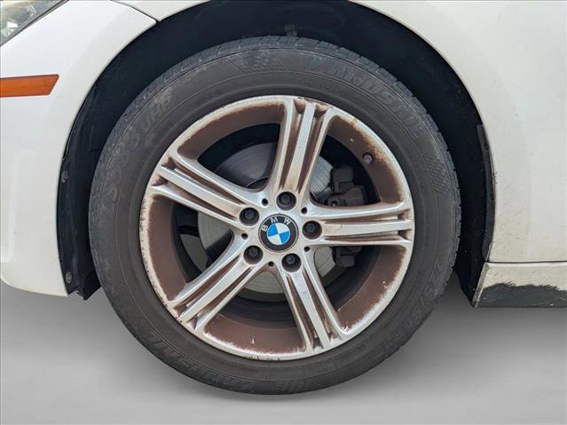 Used 2015 BMW 320i Sedan RWD image 17