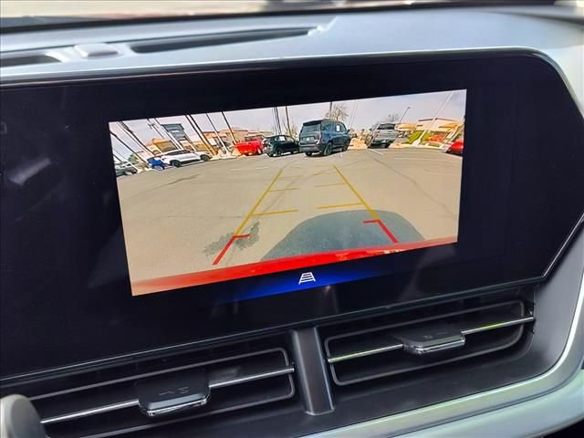 Certified 2024 Chevrolet Trax LT w/ LT Convenience Package image 19