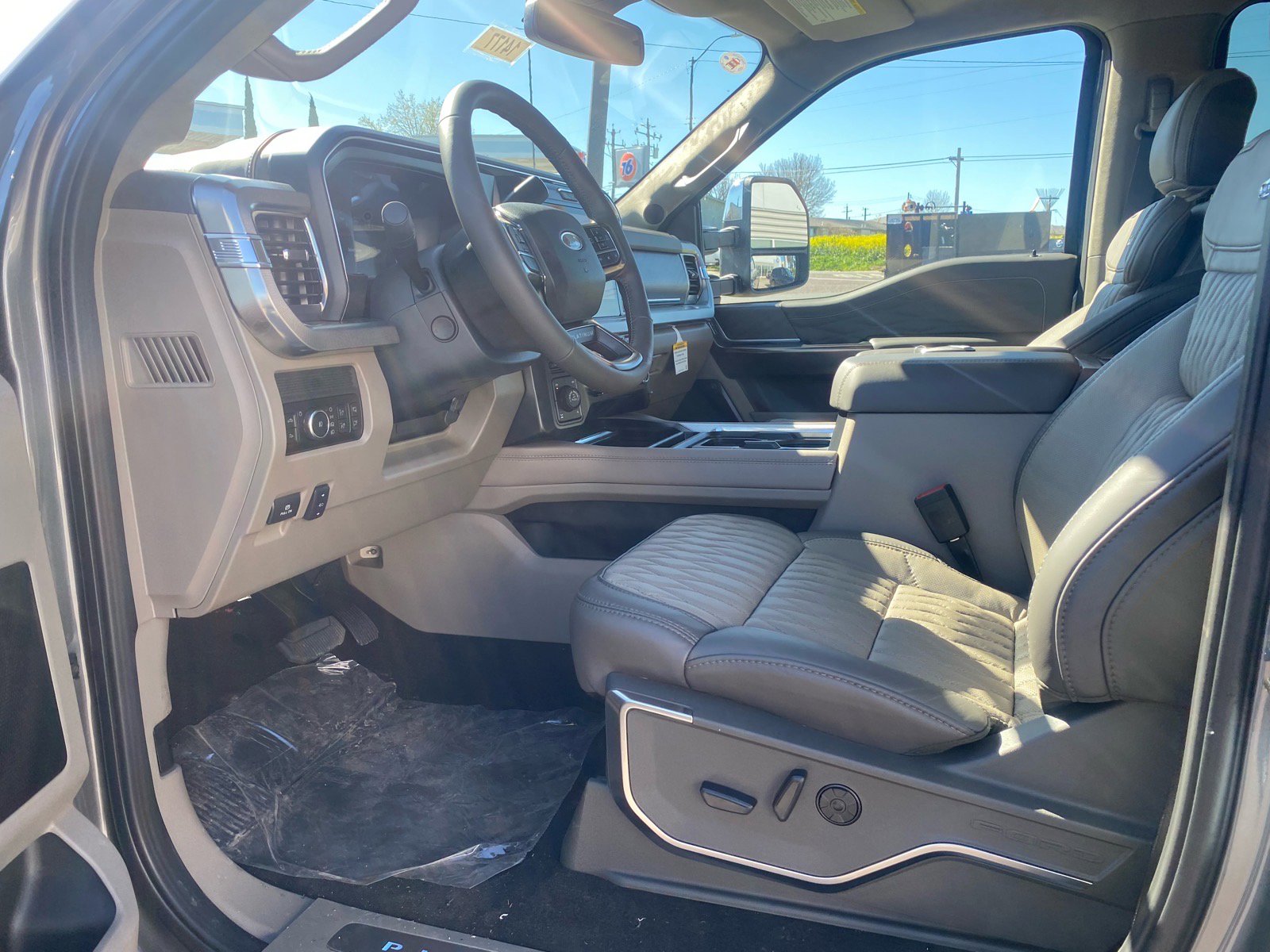 New 2026 Ford F250 Platinum w/ Platinum Plus Package image 23