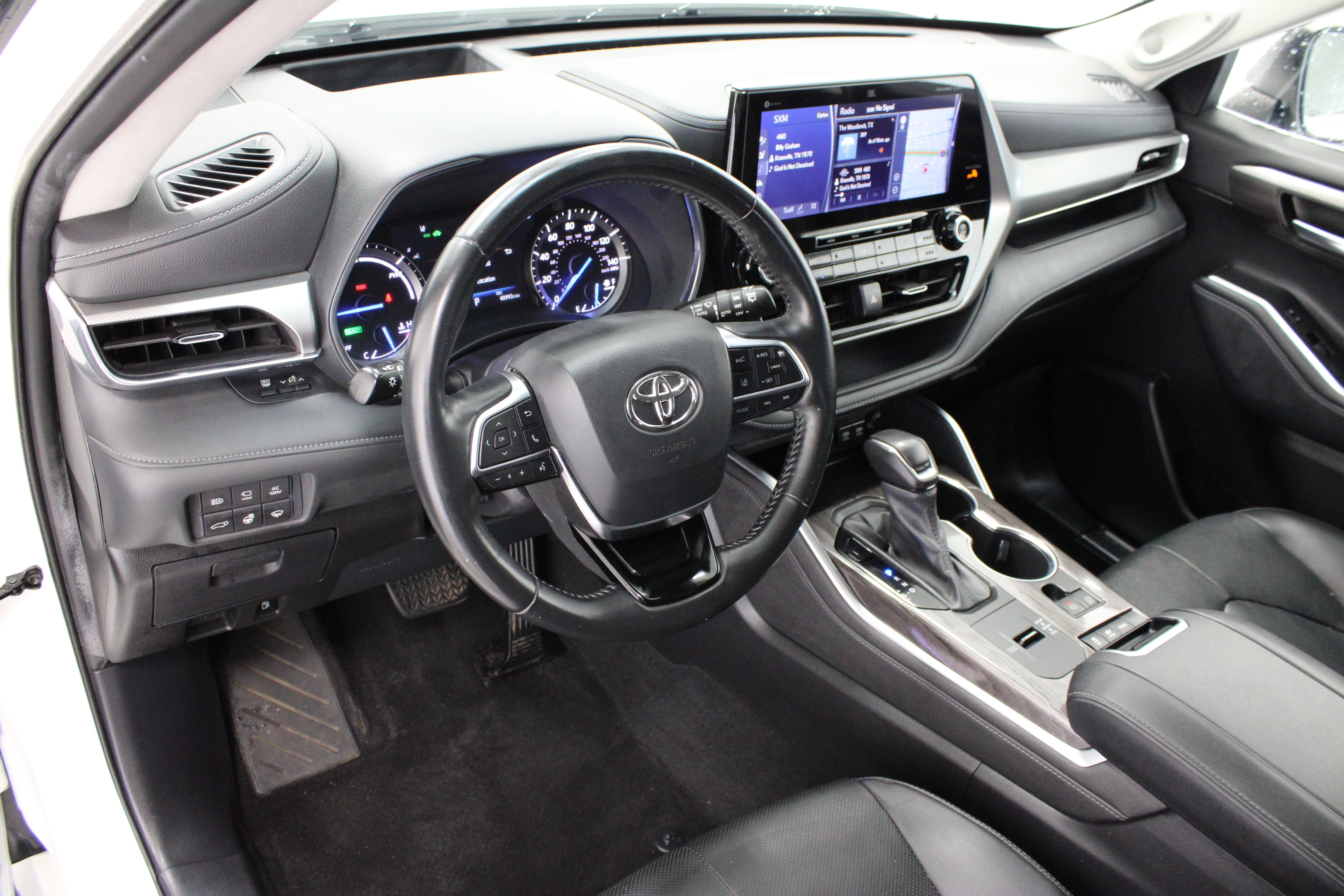 Used 2020 Toyota Highlander Platinum AWD/4WD image 13