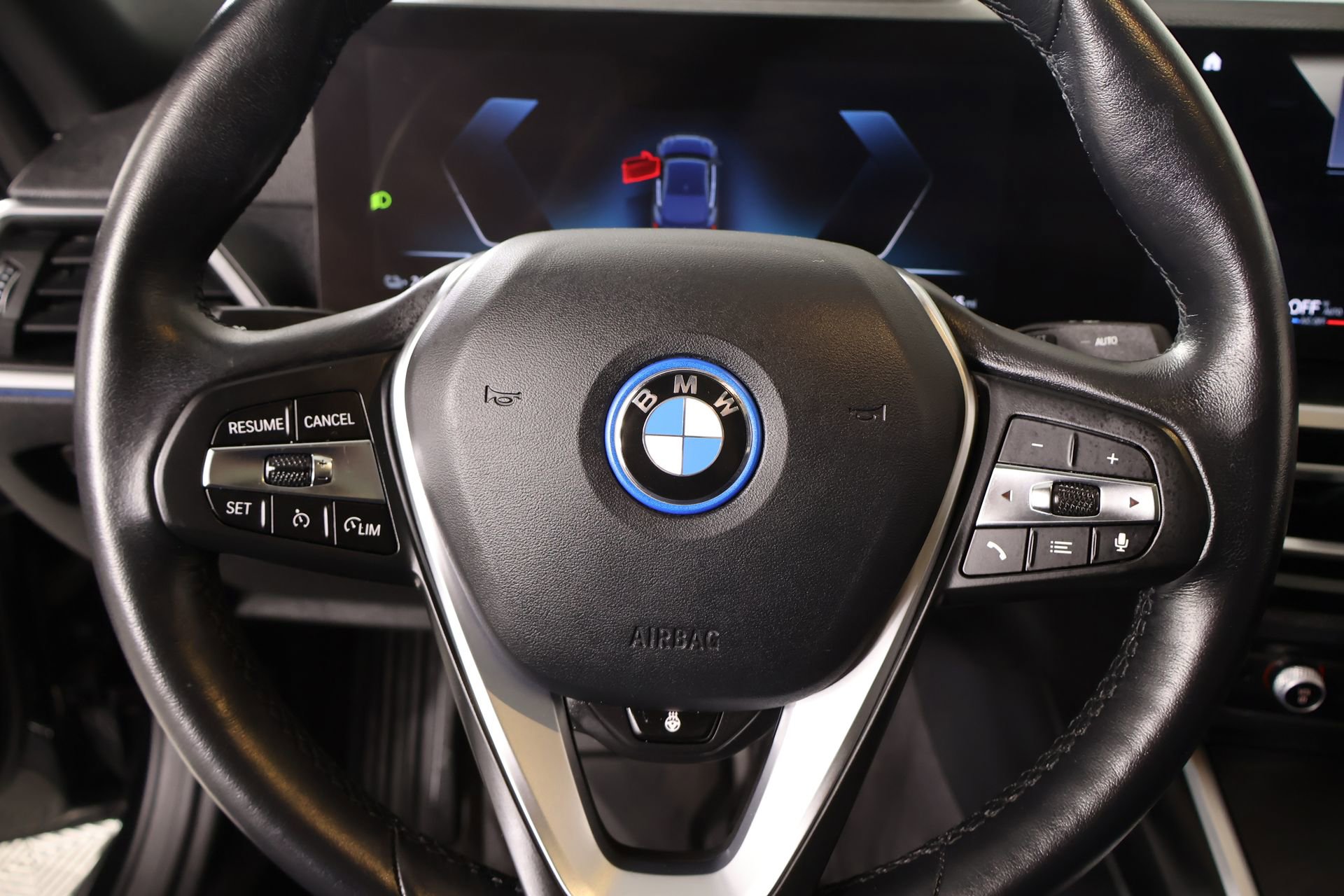 Used 2023 BMW i4 eDrive35 w/ Premium Package image 3