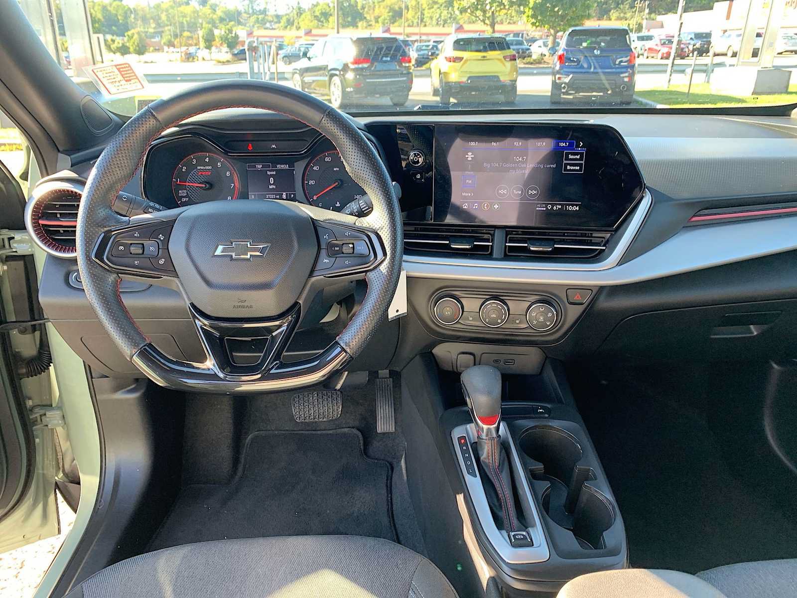 Certified 2024 Chevrolet Trax RS FWD image 18